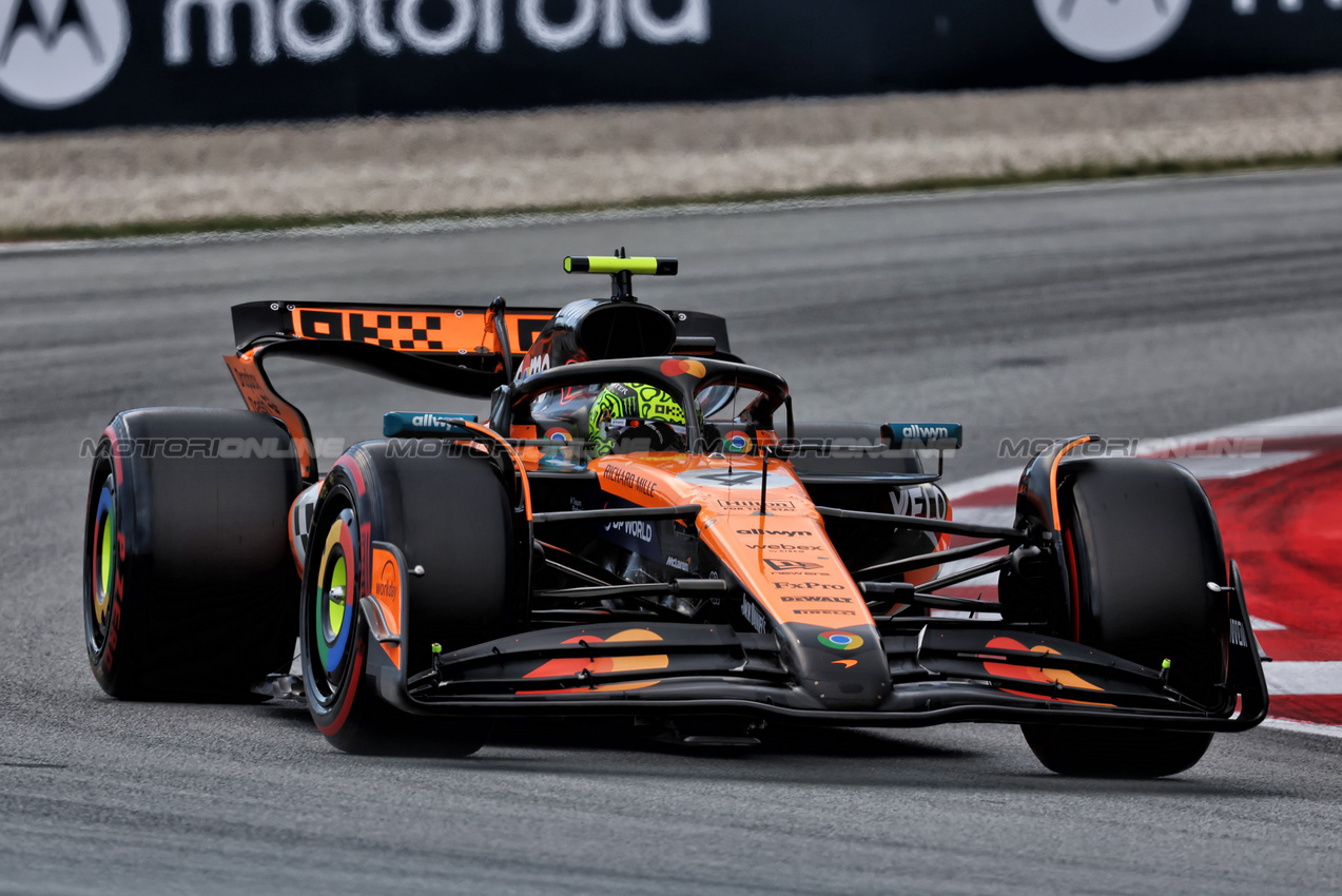 GP SPAGNA, Lando Norris (GBR) McLaren MCL39.

31.05.2025. Formula 1 World Championship, Rd 9, Spanish Grand Prix, Barcelona, Spain, Qualifiche Day.

 - www.xpbimages.com, EMail: requests@xpbimages.com © Copyright: Rew / XPB Images