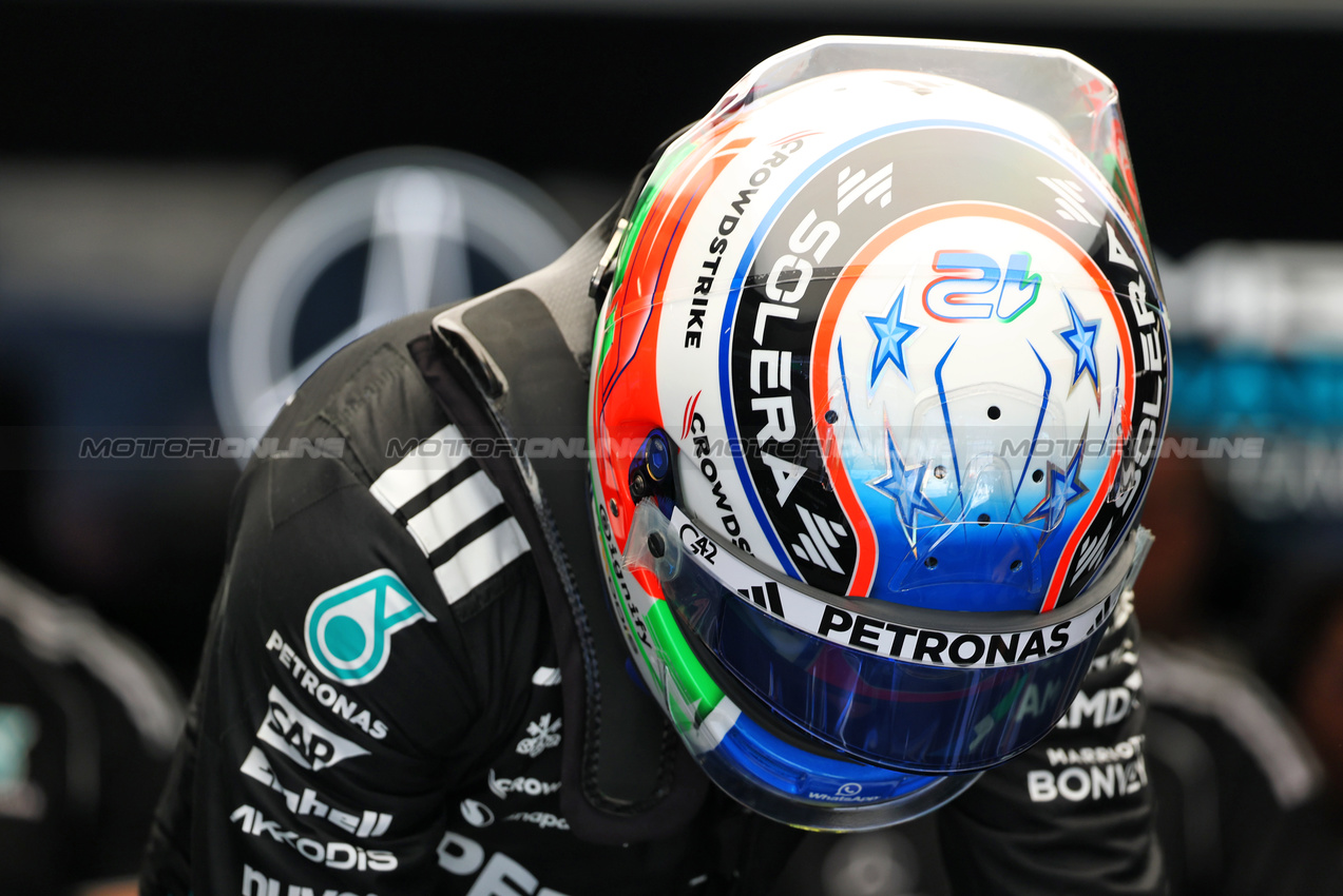 GP SPAGNA, Andrea Kimi Antonelli (ITA) Mercedes AMG F1 W16.

31.05.2025. Formula 1 World Championship, Rd 9, Spanish Grand Prix, Barcelona, Spain, Qualifiche Day.

- www.xpbimages.com, EMail: requests@xpbimages.com © Copyright: Batchelor / XPB Images