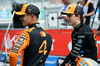 GP SPAGNA, (L to R): Lando Norris (GBR) McLaren with pole sitter Oscar Piastri (AUS) McLaren in qualifying parc ferme.

31.05.2025. Formula 1 World Championship, Rd 9, Spanish Grand Prix, Barcelona, Spain, Qualifiche Day.

- www.xpbimages.com, EMail: requests@xpbimages.com © Copyright: Charniaux / XPB Images