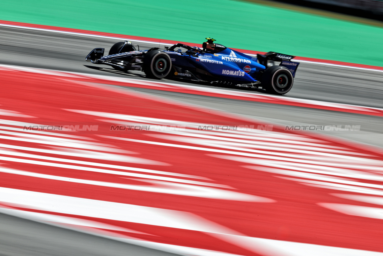 GP SPAGNA, Carlos Sainz (ESP) Atlassian Williams Racing FW47.

30.05.2025 Formula 1 World Championship, Rd 9, Spanish Grand Prix, Barcelona, Spain, Practice Day.

- www.xpbimages.com, EMail: requests@xpbimages.com © Copyright: Charniaux / XPB Images