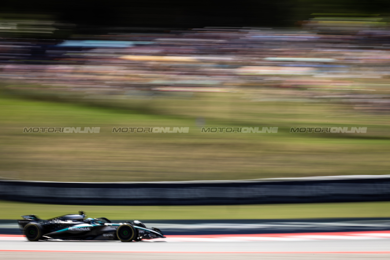 GP SPAGNA, George Russell (GBR) Mercedes AMG F1 W16.

30.05.2025 Formula 1 World Championship, Rd 9, Spanish Grand Prix, Barcelona, Spain, Practice Day.

- www.xpbimages.com, EMail: requests@xpbimages.com © Copyright: Bearne / XPB Images