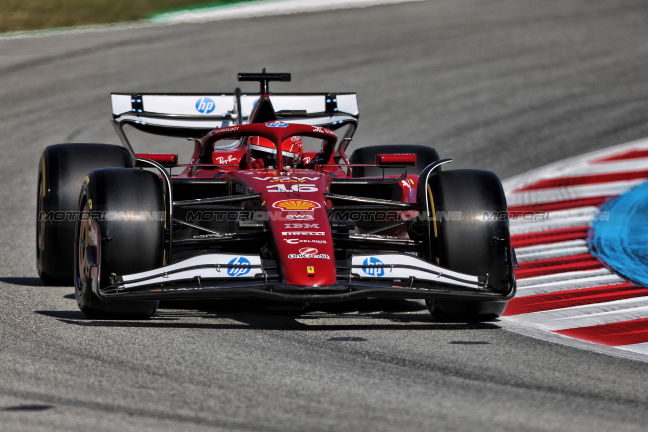 GP SPAGNA, Charles Leclerc (MON) Ferrari SF-25.

30.05.2025 Formula 1 World Championship, Rd 9, Spanish Grand Prix, Barcelona, Spain, Practice Day.

 - www.xpbimages.com, EMail: requests@xpbimages.com © Copyright: Rew / XPB Images