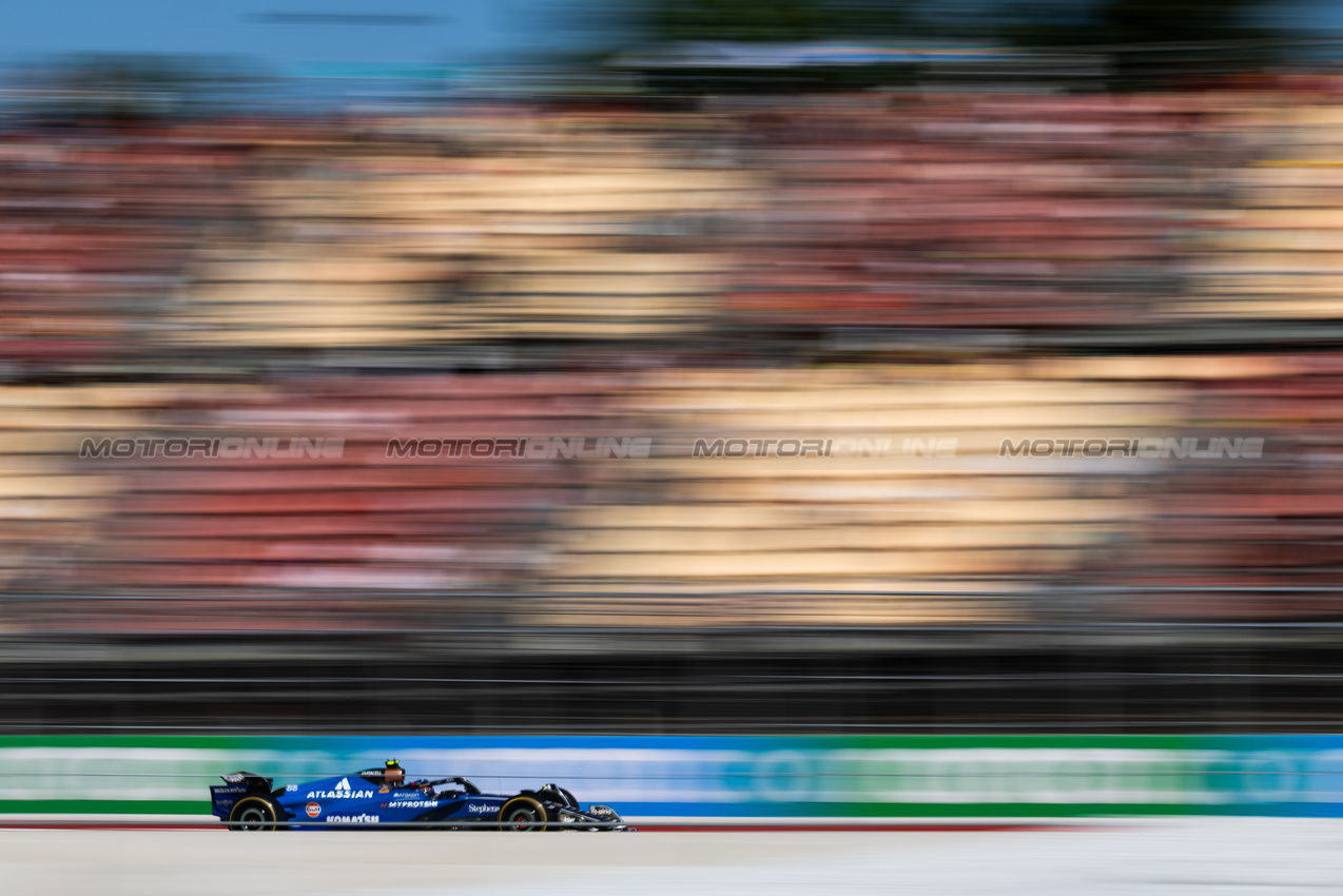 GP SPAGNA, Carlos Sainz (ESP) Atlassian Williams Racing FW47.

30.05.2025 Formula 1 World Championship, Rd 9, Spanish Grand Prix, Barcelona, Spain, Practice Day.

 - www.xpbimages.com, EMail: requests@xpbimages.com © Copyright: Rew / XPB Images