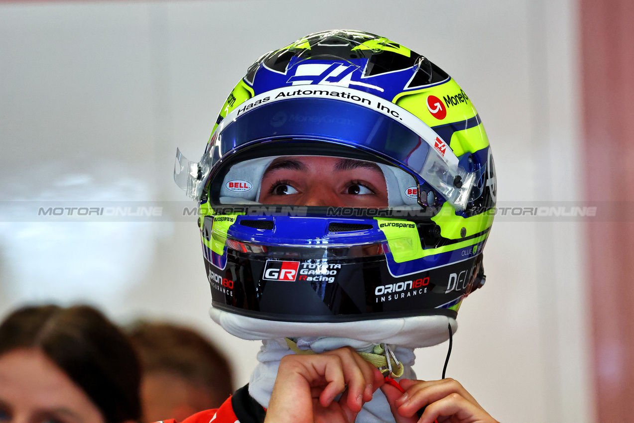 GP SPAGNA, Oliver Bearman (GBR) Haas F1 Team.

30.05.2025 Formula 1 World Championship, Rd 9, Spanish Grand Prix, Barcelona, Spain, Practice Day.

- www.xpbimages.com, EMail: requests@xpbimages.com © Copyright: Batchelor / XPB Images