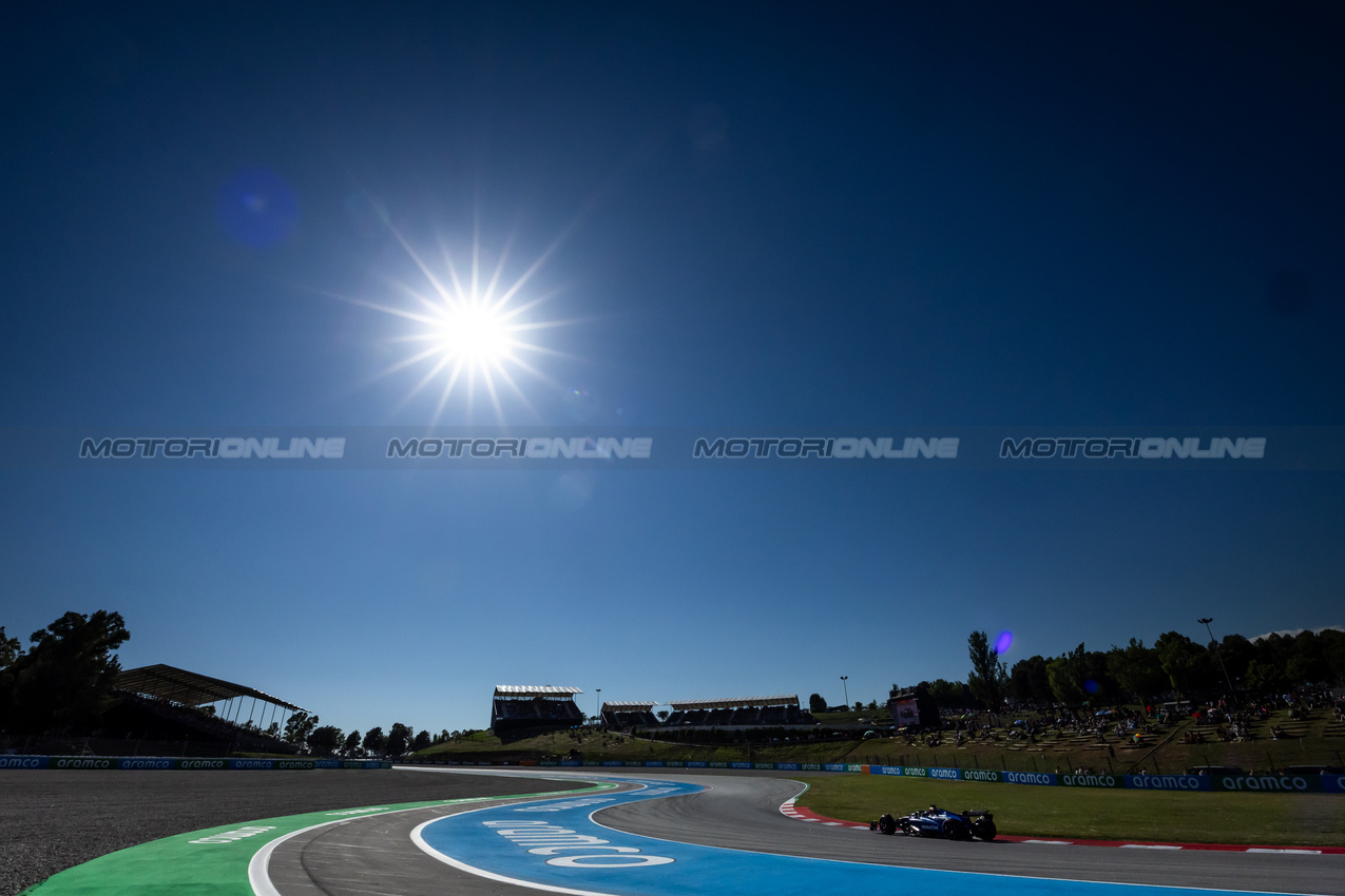 GP SPAGNA, Alexander Albon (THA) Atlassian Williams Racing FW47.

30.05.2025 Formula 1 World Championship, Rd 9, Spanish Grand Prix, Barcelona, Spain, Practice Day.

- www.xpbimages.com, EMail: requests@xpbimages.com © Copyright: Bearne / XPB Images