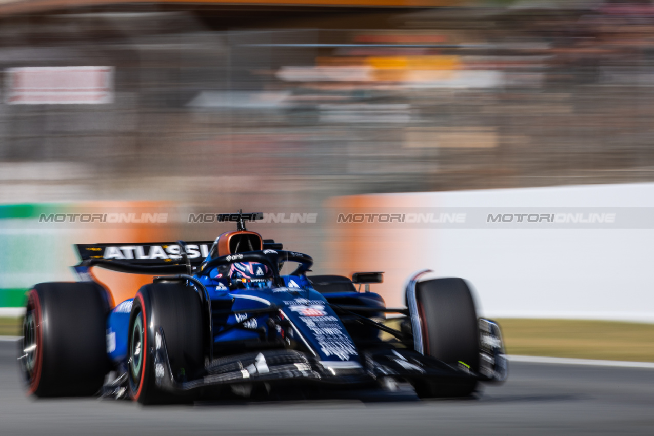 GP SPAGNA, Alexander Albon (THA) Atlassian Williams Racing FW47.

30.05.2025 Formula 1 World Championship, Rd 9, Spanish Grand Prix, Barcelona, Spain, Practice Day.

 - www.xpbimages.com, EMail: requests@xpbimages.com © Copyright: Rew / XPB Images
