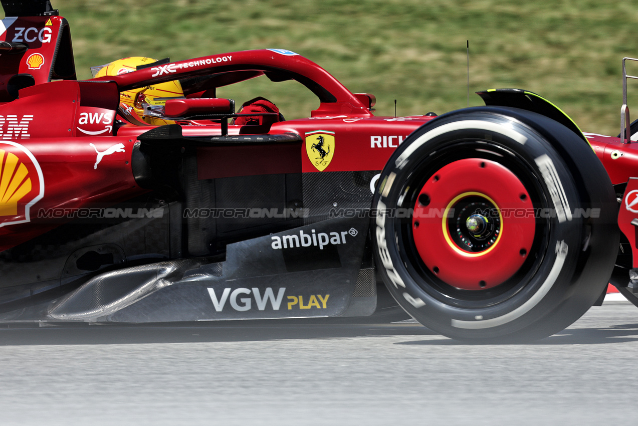 GP SPAGNA, Lewis Hamilton (GBR) Ferrari SF-25.

30.05.2025 Formula 1 World Championship, Rd 9, Spanish Grand Prix, Barcelona, Spain, Practice Day.

- www.xpbimages.com, EMail: requests@xpbimages.com © Copyright: Bearne / XPB Images