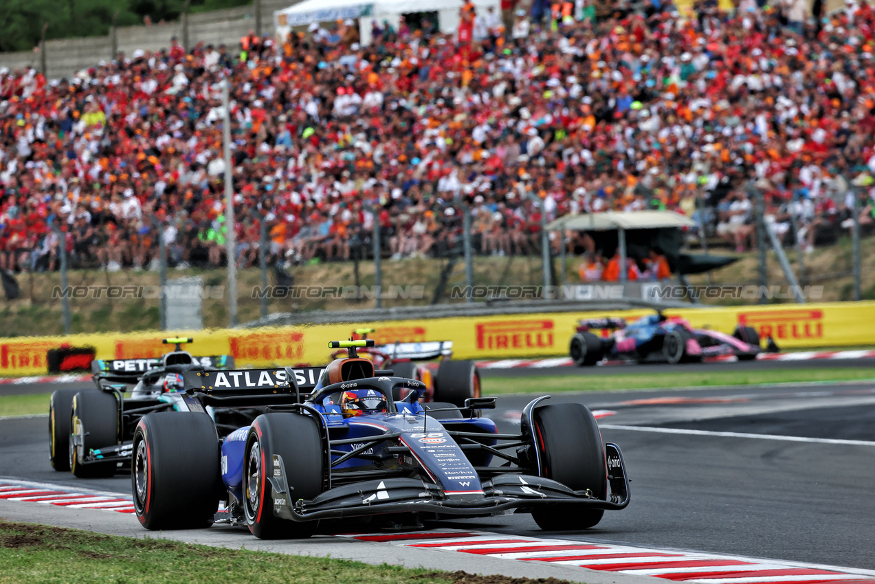 GP UNGHERIA, Carlos Sainz (ESP) Atlassian Williams Racing FW47.

03.08.2025. Formula 1 World Championship, Rd 14, Hungarian Grand Prix, Budapest, Hungary, Gara Day.

- www.xpbimages.com, EMail: requests@xpbimages.com © Copyright: Batchelor / XPB Images