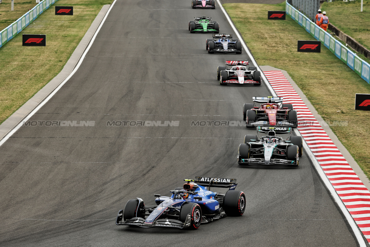 GP UNGHERIA, Carlos Sainz (ESP) Atlassian Williams Racing FW47.

03.08.2025. Formula 1 World Championship, Rd 14, Hungarian Grand Prix, Budapest, Hungary, Gara Day.

- www.xpbimages.com, EMail: requests@xpbimages.com © Copyright: Moy / XPB Images