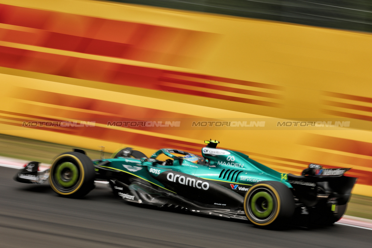 GP UNGHERIA, Fernando Alonso (ESP) Aston Martin F1 Team AMR25.

03.08.2025. Formula 1 World Championship, Rd 14, Hungarian Grand Prix, Budapest, Hungary, Gara Day.

- www.xpbimages.com, EMail: requests@xpbimages.com © Copyright: Moy / XPB Images
