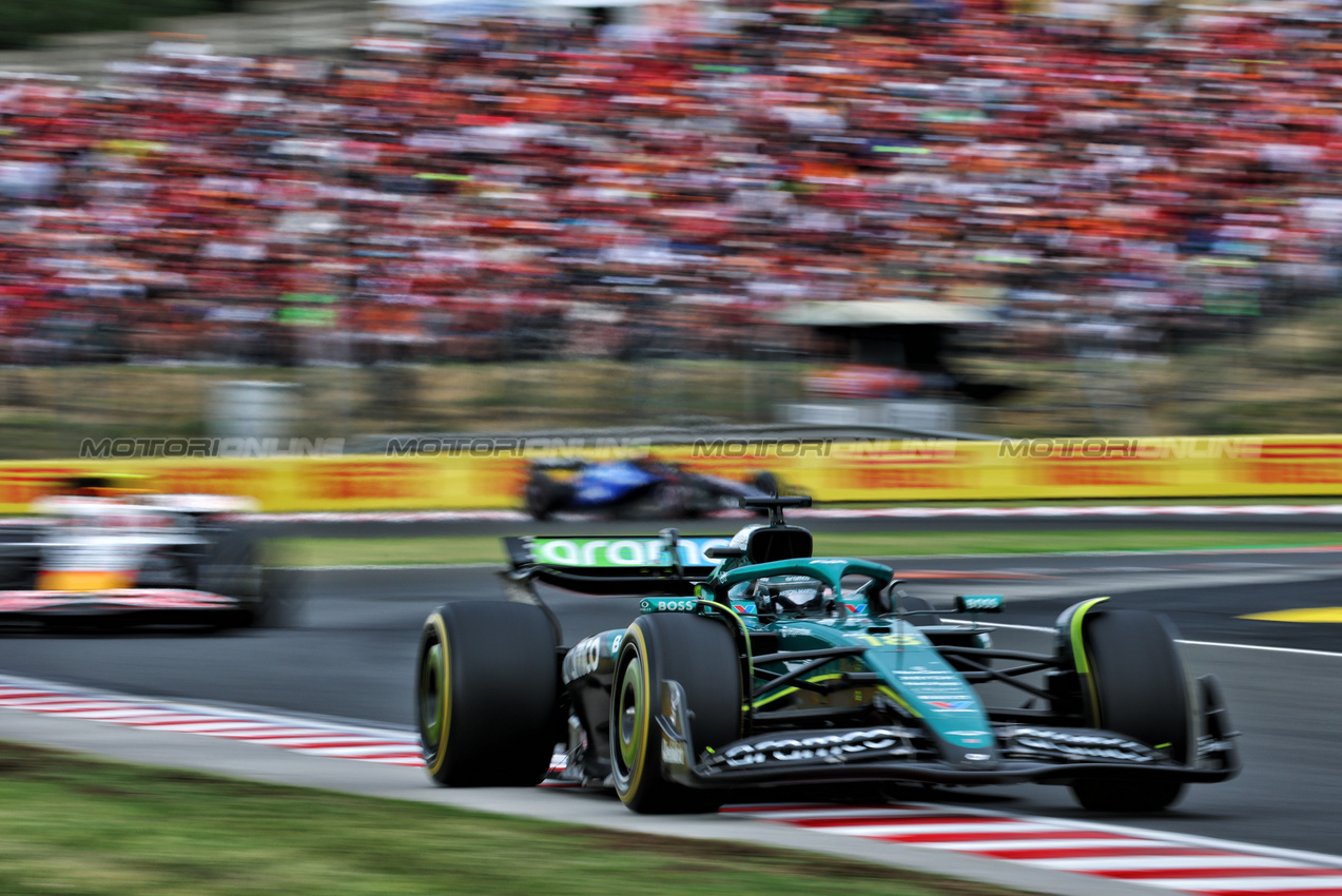 GP UNGHERIA, Lance Stroll (CDN) Aston Martin F1 Team AMR25.

03.08.2025. Formula 1 World Championship, Rd 14, Hungarian Grand Prix, Budapest, Hungary, Gara Day.

- www.xpbimages.com, EMail: requests@xpbimages.com © Copyright: Batchelor / XPB Images