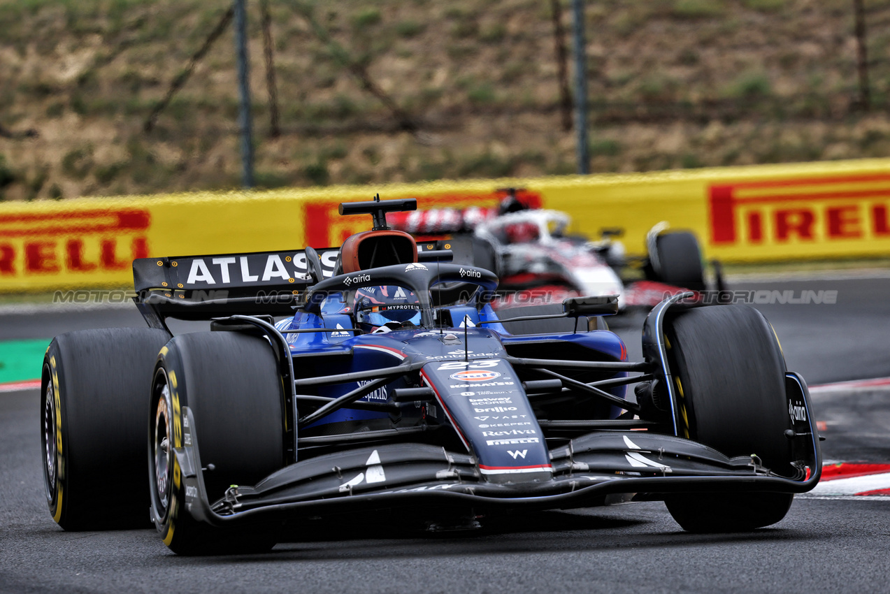 GP UNGHERIA, Alexander Albon (THA) Atlassian Williams Racing FW47.

03.08.2025. Formula 1 World Championship, Rd 14, Hungarian Grand Prix, Budapest, Hungary, Gara Day.

- www.xpbimages.com, EMail: requests@xpbimages.com © Copyright: Batchelor / XPB Images