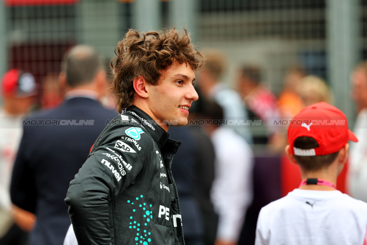GP UNGHERIA, Andrea Kimi Antonelli (ITA) Mercedes AMG F1 on the grid.

03.08.2025. Formula 1 World Championship, Rd 14, Hungarian Grand Prix, Budapest, Hungary, Gara Day.

- www.xpbimages.com, EMail: requests@xpbimages.com © Copyright: Batchelor / XPB Images