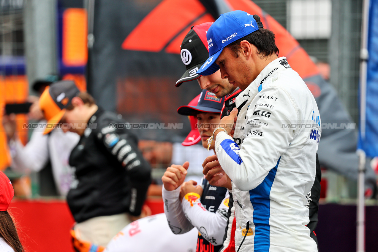 GP UNGHERIA, Alexander Albon (THA) Atlassian Williams Racing on the grid.

03.08.2025. Formula 1 World Championship, Rd 14, Hungarian Grand Prix, Budapest, Hungary, Gara Day.

- www.xpbimages.com, EMail: requests@xpbimages.com © Copyright: Batchelor / XPB Images