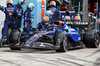 GP UNGHERIA, Alexander Albon (THA) Atlassian Williams Racing FW47 makes a pit stop.

03.08.2025. Formula 1 World Championship, Rd 14, Hungarian Grand Prix, Budapest, Hungary, Gara Day.

- www.xpbimages.com, EMail: requests@xpbimages.com © Copyright: Bearne / XPB Images