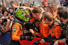 GP UNGHERIA, Gara winner Lando Norris (GBR) McLaren celebrates in parc ferme with the team.

03.08.2025. Formula 1 World Championship, Rd 14, Hungarian Grand Prix, Budapest, Hungary, Gara Day.

- www.xpbimages.com, EMail: requests@xpbimages.com © Copyright: Moy / XPB Images