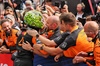 GP UNGHERIA, Gara winner Lando Norris (GBR) McLaren celebrates in parc ferme with the team.

03.08.2025. Formula 1 World Championship, Rd 14, Hungarian Grand Prix, Budapest, Hungary, Gara Day.

- www.xpbimages.com, EMail: requests@xpbimages.com © Copyright: Moy / XPB Images