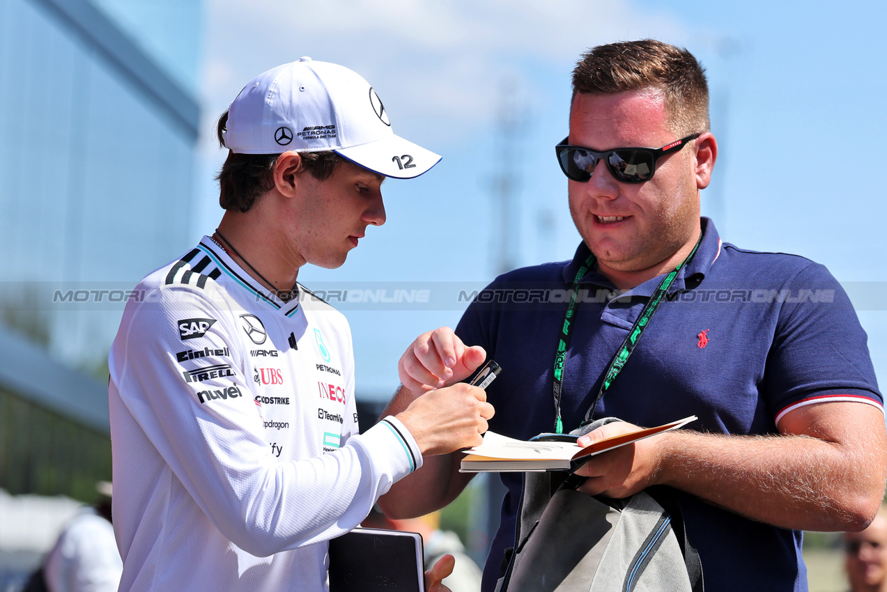 GP UNGHERIA, Andrea Kimi Antonelli (ITA) Mercedes AMG F1.

31.07.2025. Formula 1 World Championship, Rd 14, Hungarian Grand Prix, Budapest, Hungary, Preparation Day.

- www.xpbimages.com, EMail: requests@xpbimages.com © Copyright: Moy / XPB Images