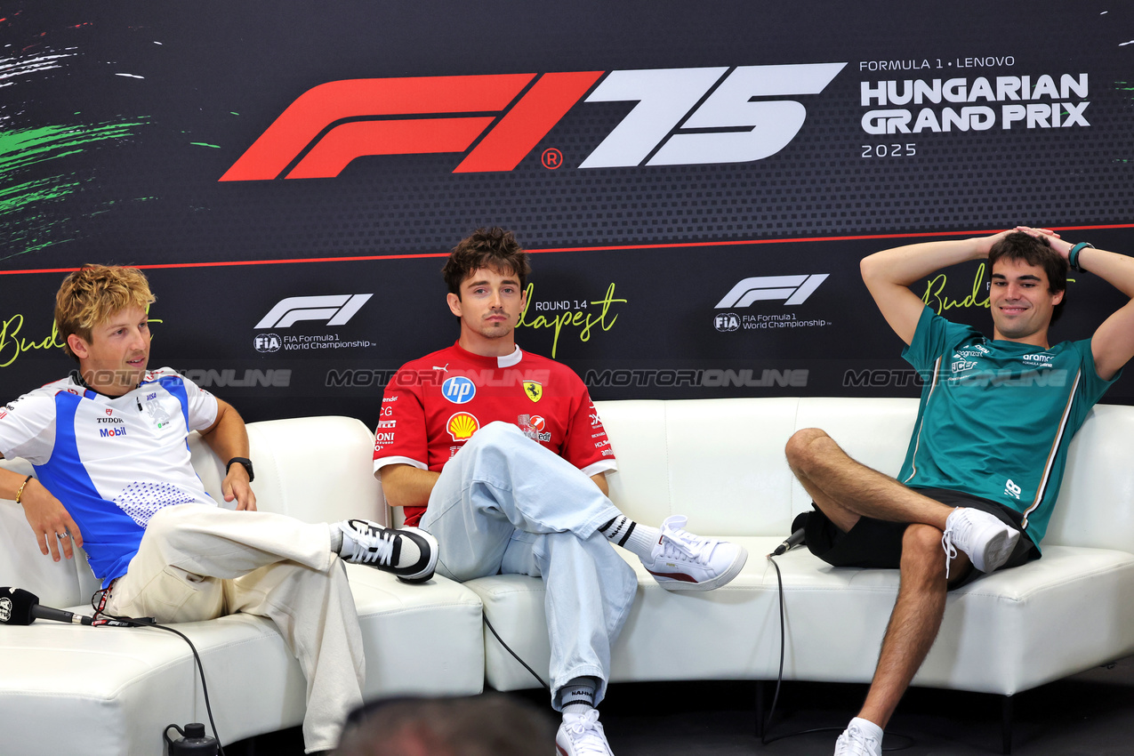 GP UNGHERIA, (L to R): Liam Lawson (NZL) Racing Bulls; Charles Leclerc (MON) Ferrari; e Lance Stroll (CDN) Aston Martin F1 Team, in the FIA Press Conference.

31.07.2025. Formula 1 World Championship, Rd 14, Hungarian Grand Prix, Budapest, Hungary, Preparation Day.

- www.xpbimages.com, EMail: requests@xpbimages.com © Copyright: Bearne / XPB Images