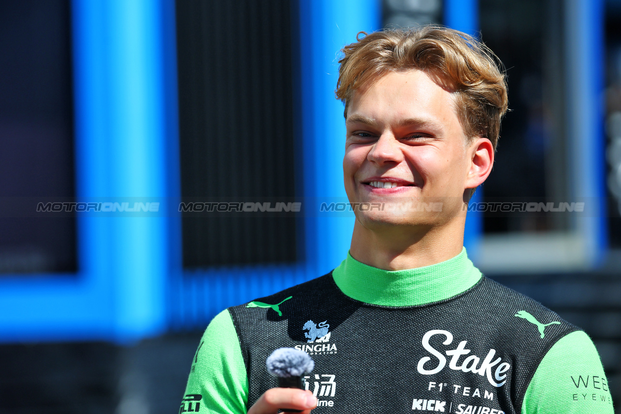 GP UNGHERIA, Paul Aron (EST) Sauber Test Driver.

31.07.2025. Formula 1 World Championship, Rd 14, Hungarian Grand Prix, Budapest, Hungary, Preparation Day.

- www.xpbimages.com, EMail: requests@xpbimages.com © Copyright: Batchelor / XPB Images