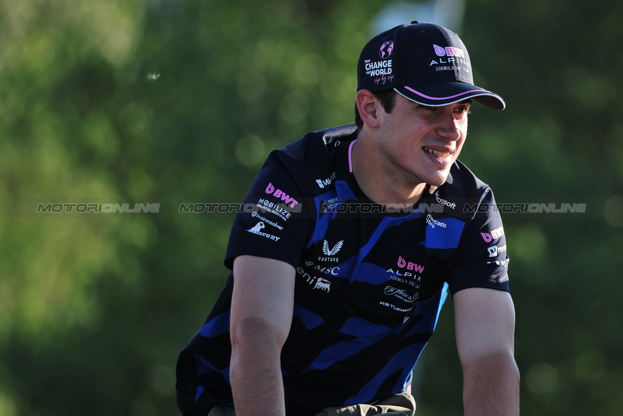 GP UNGHERIA, Franco Colapinto (ARG) Alpine F1 Team rides the circuit.

31.07.2025. Formula 1 World Championship, Rd 14, Hungarian Grand Prix, Budapest, Hungary, Preparation Day.

- www.xpbimages.com, EMail: requests@xpbimages.com © Copyright: Moy / XPB Images