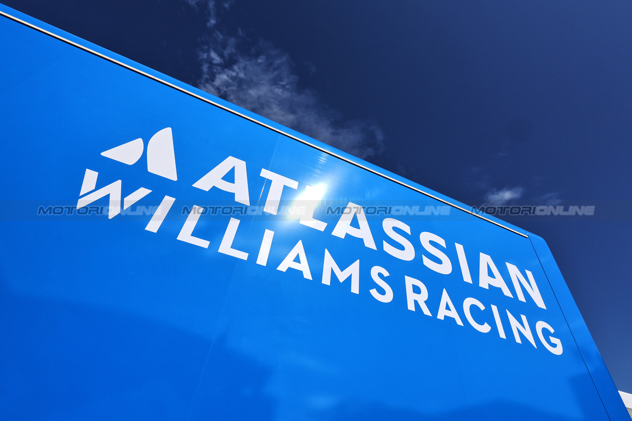GP UNGHERIA, Atlassian Williams Racing logo on a truck in the paddock.

31.07.2025. Formula 1 World Championship, Rd 14, Hungarian Grand Prix, Budapest, Hungary, Preparation Day.

- www.xpbimages.com, EMail: requests@xpbimages.com © Copyright: Moy / XPB Images