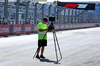 GP UNGHERIA, Circuit Atmosfera - Red Bull Racing measuring the pit straight.

31.07.2025. Formula 1 World Championship, Rd 14, Hungarian Grand Prix, Budapest, Hungary, Preparation Day.

- www.xpbimages.com, EMail: requests@xpbimages.com © Copyright: Moy / XPB Images