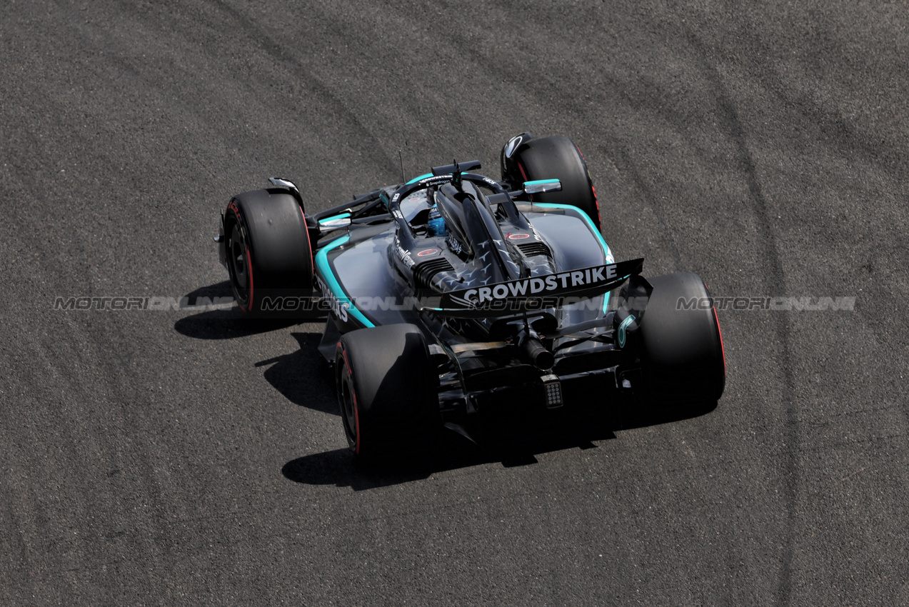 GP UNGHERIA, George Russell (GBR) Mercedes AMG F1 W16.

02.08.2025. Formula 1 World Championship, Rd 14, Hungarian Grand Prix, Budapest, Hungary, Qualifiche Day.

- www.xpbimages.com, EMail: requests@xpbimages.com © Copyright: Bearne / XPB Images