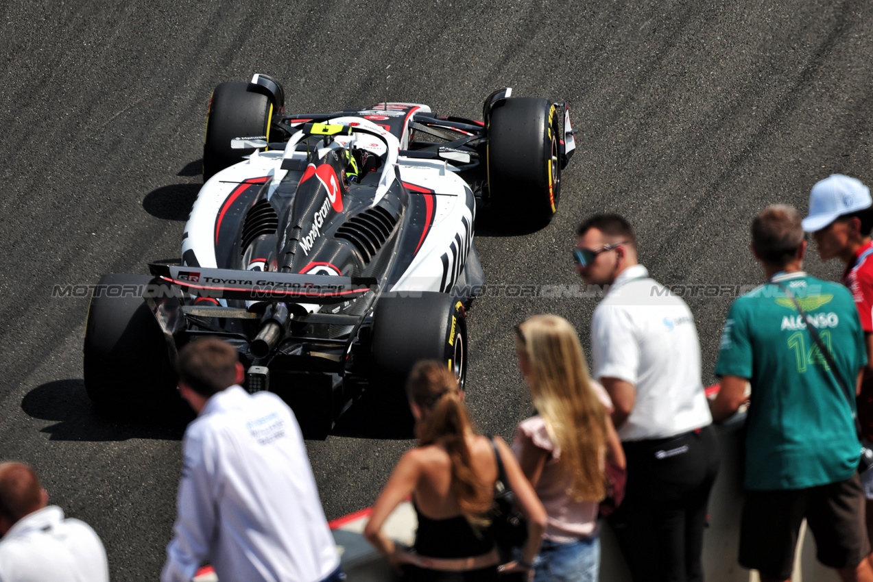 GP UNGHERIA, Oliver Bearman (GBR) Haas VF-25.

02.08.2025. Formula 1 World Championship, Rd 14, Hungarian Grand Prix, Budapest, Hungary, Qualifiche Day.

- www.xpbimages.com, EMail: requests@xpbimages.com © Copyright: Bearne / XPB Images