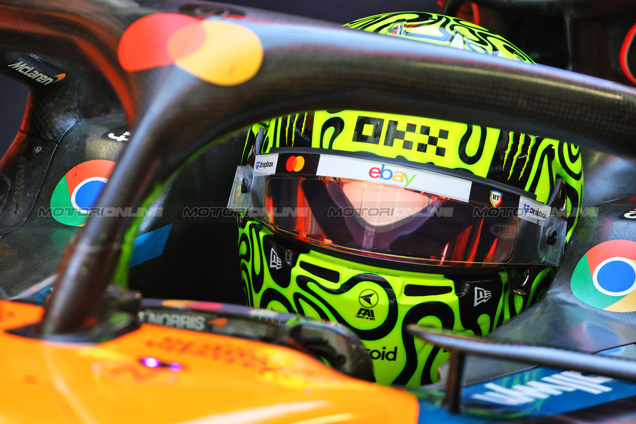 GP UNGHERIA, Lando Norris (GBR) McLaren MCL39.

02.08.2025. Formula 1 World Championship, Rd 14, Hungarian Grand Prix, Budapest, Hungary, Qualifiche Day.

- www.xpbimages.com, EMail: requests@xpbimages.com © Copyright: Batchelor / XPB Images