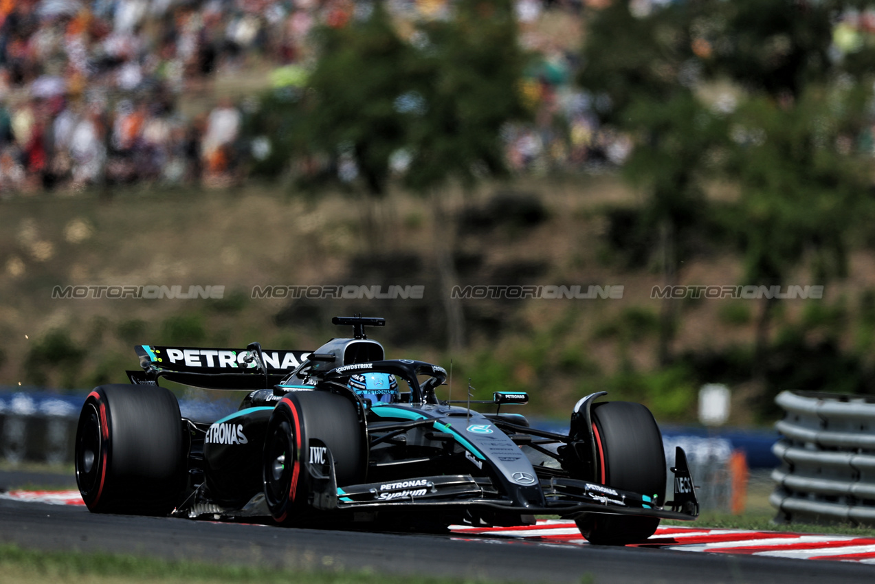 GP UNGHERIA, George Russell (GBR) Mercedes AMG F1 W16.

02.08.2025. Formula 1 World Championship, Rd 14, Hungarian Grand Prix, Budapest, Hungary, Qualifiche Day.

- www.xpbimages.com, EMail: requests@xpbimages.com © Copyright: Charniaux / XPB Images