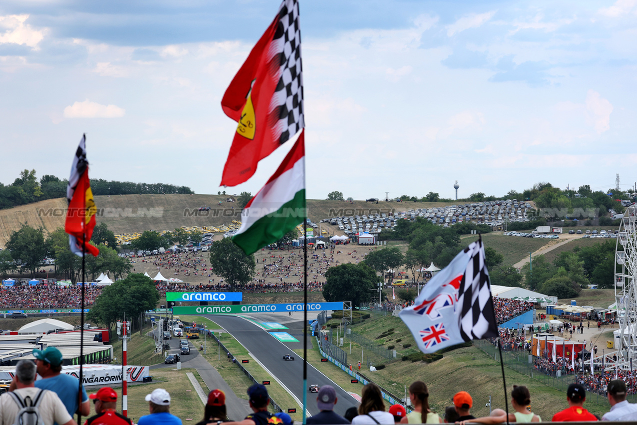 GP UNGHERIA, Circuit Atmosfera - fans e flags in the grandstand.

02.08.2025. Formula 1 World Championship, Rd 14, Hungarian Grand Prix, Budapest, Hungary, Qualifiche Day.

- www.xpbimages.com, EMail: requests@xpbimages.com © Copyright: Moy / XPB Images