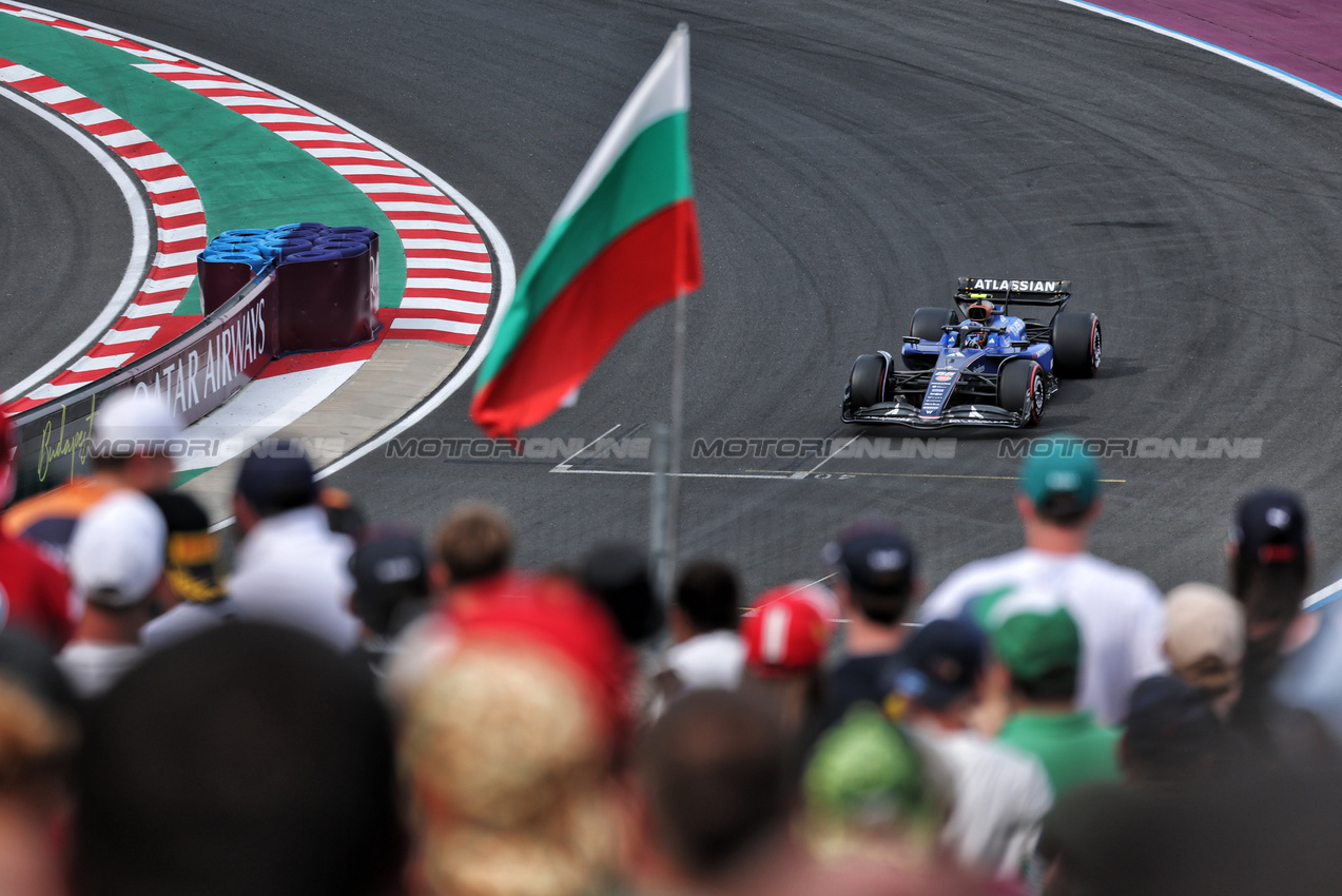 GP UNGHERIA, Carlos Sainz (ESP) Atlassian Williams Racing FW47.

02.08.2025. Formula 1 World Championship, Rd 14, Hungarian Grand Prix, Budapest, Hungary, Qualifiche Day.

- www.xpbimages.com, EMail: requests@xpbimages.com © Copyright: Moy / XPB Images