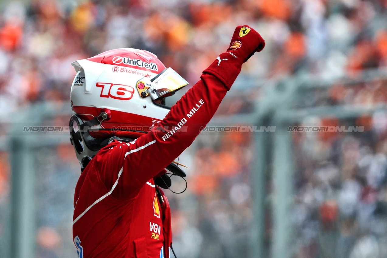 GP UNGHERIA, Charles Leclerc (MON) Ferrari celebrates his pole position in qualifying parc ferme.

02.08.2025. Formula 1 World Championship, Rd 14, Hungarian Grand Prix, Budapest, Hungary, Qualifiche Day.

- www.xpbimages.com, EMail: requests@xpbimages.com © Copyright: Charniaux / XPB Images