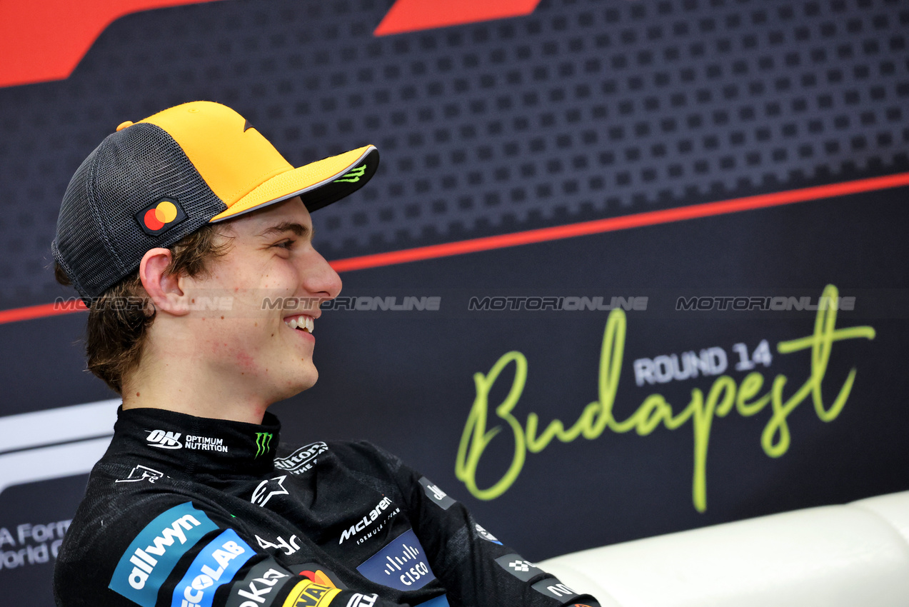 GP UNGHERIA, Oscar Piastri (AUS) McLaren in the post qualifying FIA Press Conference.

02.08.2025. Formula 1 World Championship, Rd 14, Hungarian Grand Prix, Budapest, Hungary, Qualifiche Day.

- www.xpbimages.com, EMail: requests@xpbimages.com © Copyright: Bearne / XPB Images
