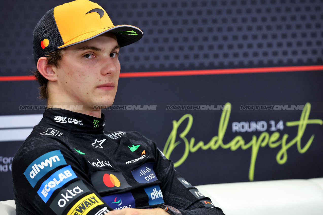 GP UNGHERIA, Oscar Piastri (AUS) McLaren in the post qualifying FIA Press Conference.

02.08.2025. Formula 1 World Championship, Rd 14, Hungarian Grand Prix, Budapest, Hungary, Qualifiche Day.

- www.xpbimages.com, EMail: requests@xpbimages.com © Copyright: Bearne / XPB Images