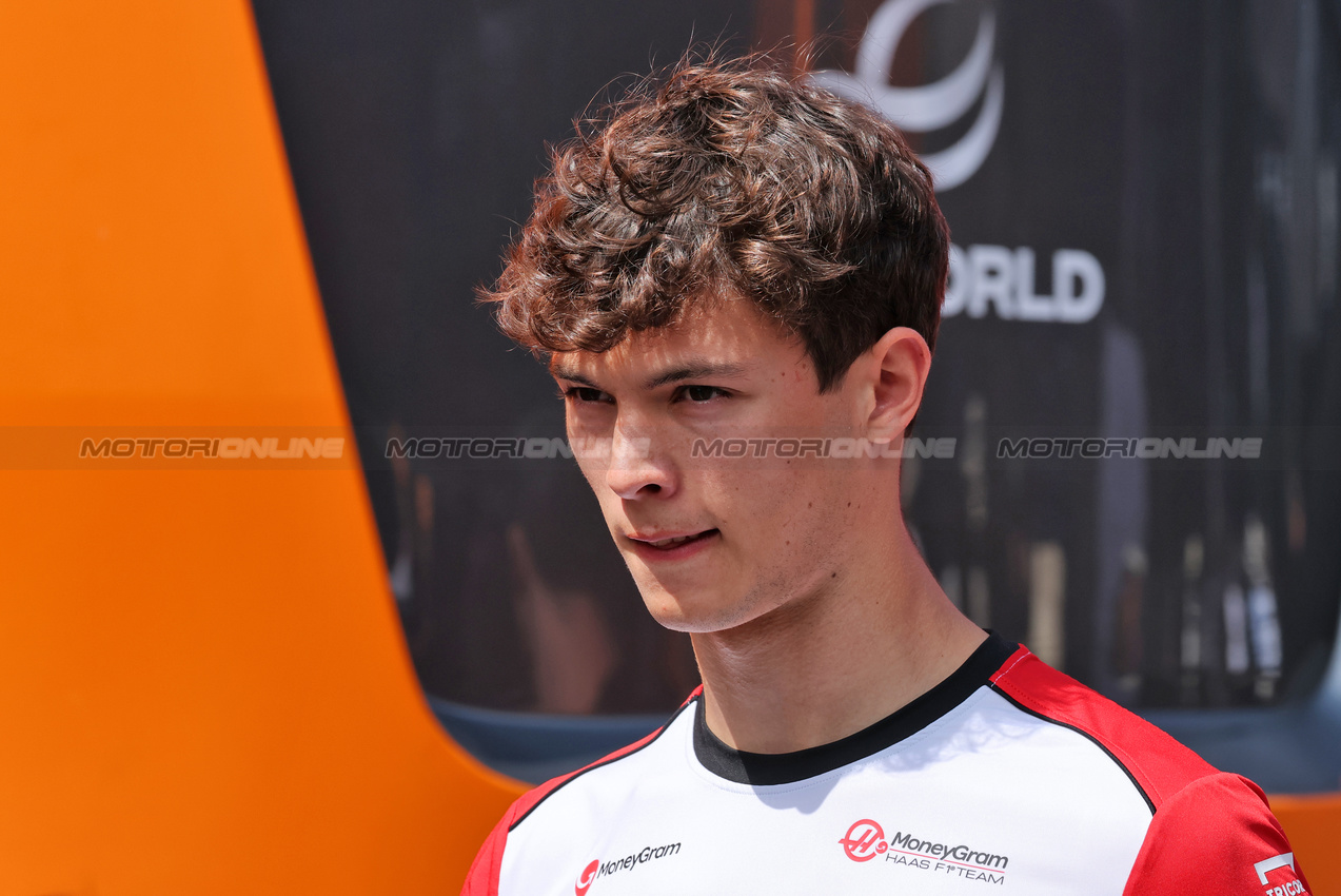 GP UNGHERIA, Oliver Bearman (GBR) Haas F1 Team.

02.08.2025. Formula 1 World Championship, Rd 14, Hungarian Grand Prix, Budapest, Hungary, Qualifiche Day.

- www.xpbimages.com, EMail: requests@xpbimages.com © Copyright: Moy / XPB Images