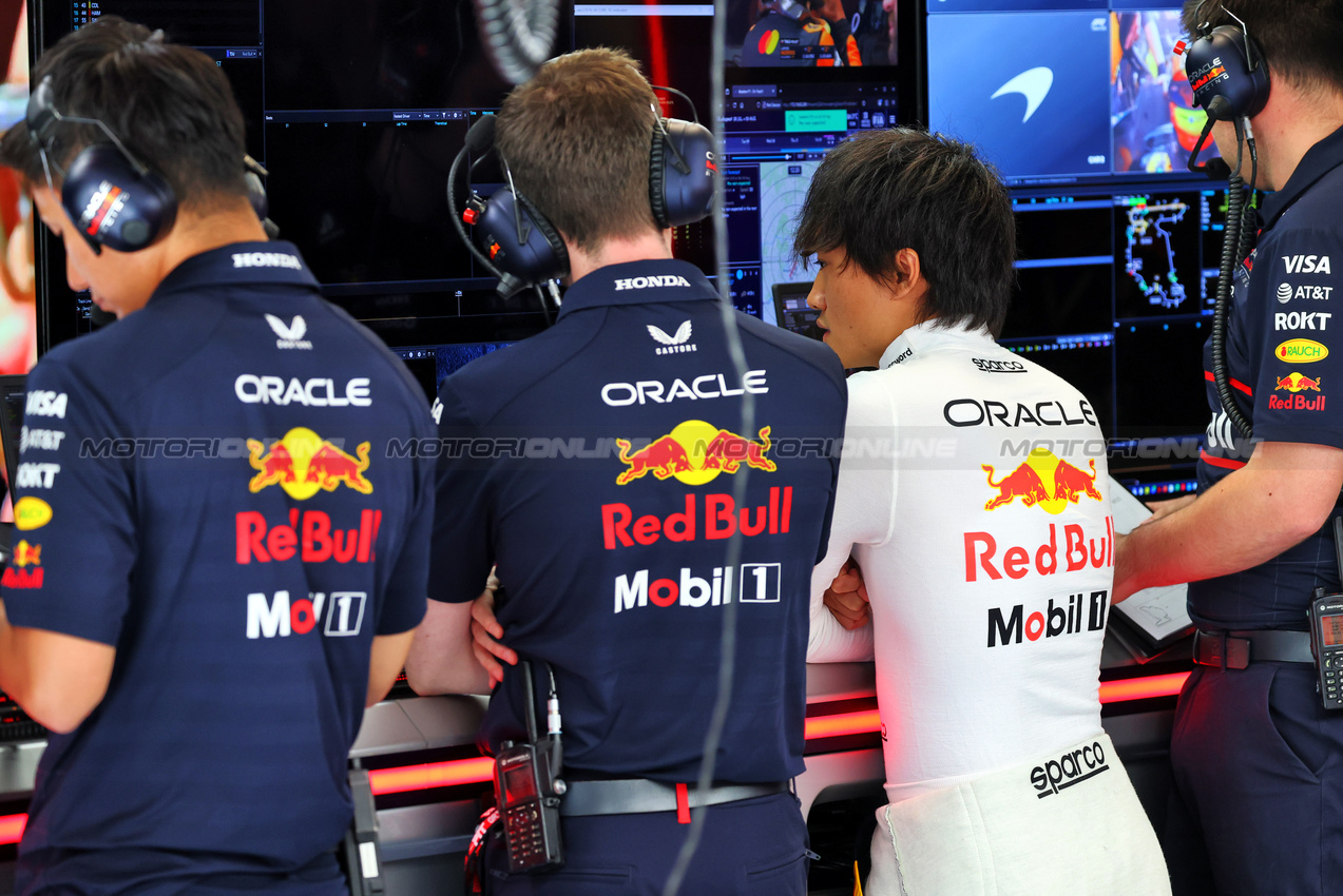 GP UNGHERIA, Yuki Tsunoda (JPN) Red Bull Racing.

02.08.2025. Formula 1 World Championship, Rd 14, Hungarian Grand Prix, Budapest, Hungary, Qualifiche Day.

- www.xpbimages.com, EMail: requests@xpbimages.com © Copyright: Batchelor / XPB Images