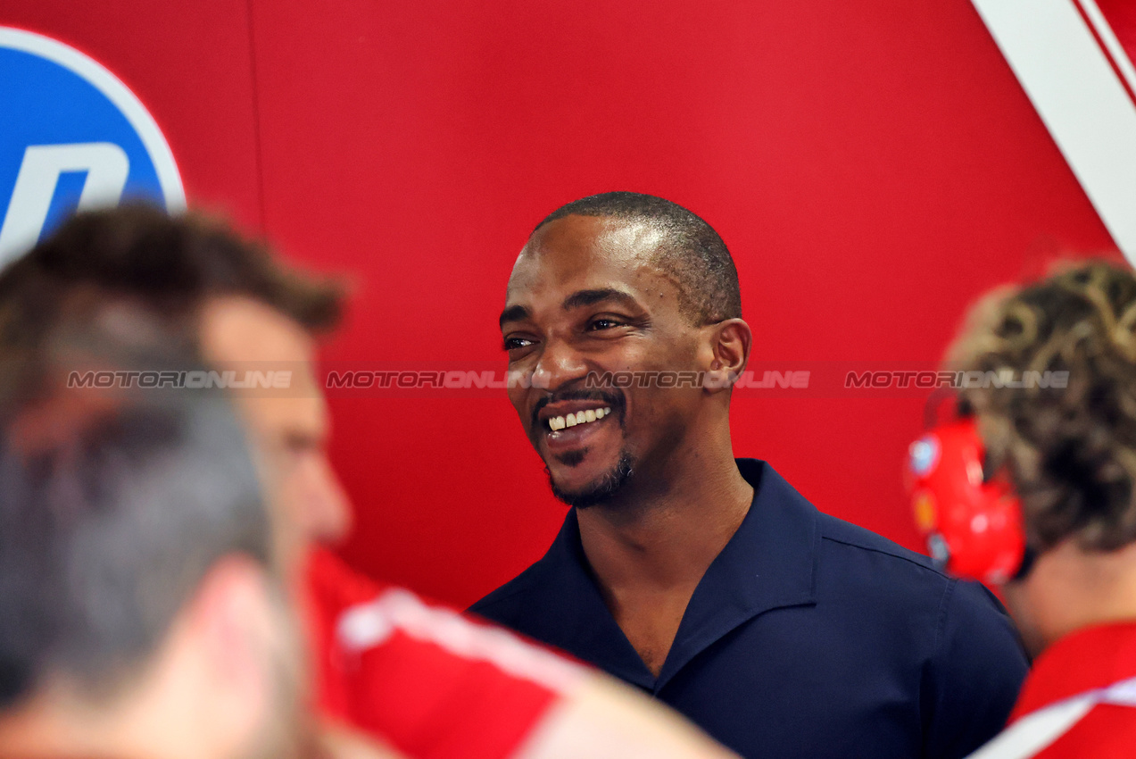GP UNGHERIA, Anthony Mackie (USA) Actor, Ferrari guest.

02.08.2025. Formula 1 World Championship, Rd 14, Hungarian Grand Prix, Budapest, Hungary, Qualifiche Day.

- www.xpbimages.com, EMail: requests@xpbimages.com © Copyright: Batchelor / XPB Images
