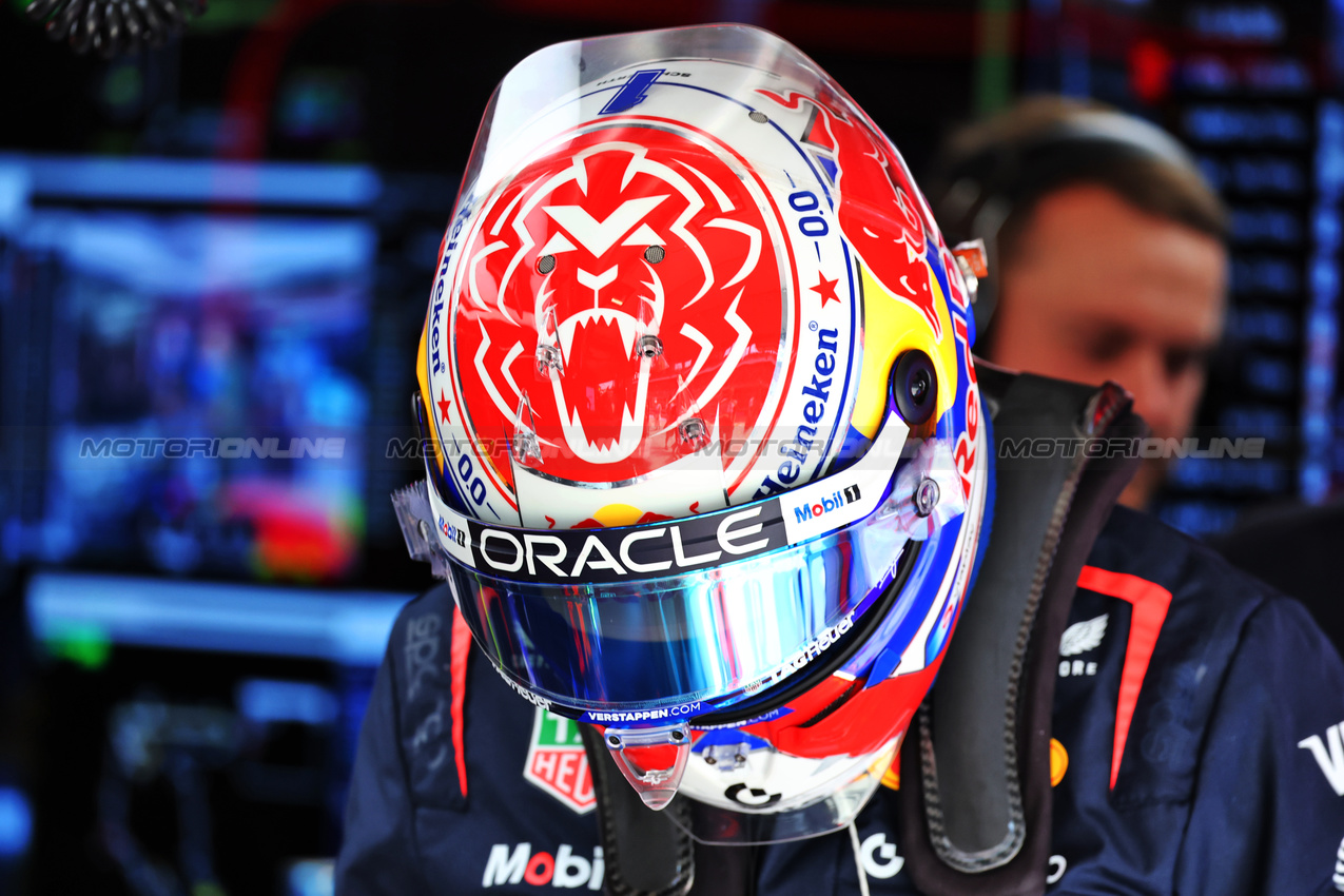 GP UNGHERIA, Max Verstappen (NLD) Red Bull Racing.

02.08.2025. Formula 1 World Championship, Rd 14, Hungarian Grand Prix, Budapest, Hungary, Qualifiche Day.

- www.xpbimages.com, EMail: requests@xpbimages.com © Copyright: Batchelor / XPB Images