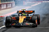 GP UNGHERIA, Lando Norris (GBR) McLaren MCL39 locks up under braking in the pits.

02.08.2025. Formula 1 World Championship, Rd 14, Hungarian Grand Prix, Budapest, Hungary, Qualifiche Day.

- www.xpbimages.com, EMail: requests@xpbimages.com © Copyright: Batchelor / XPB Images