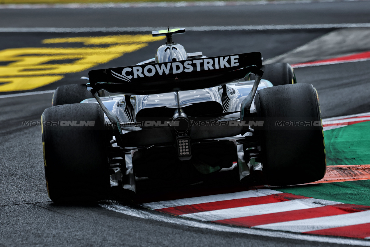 GP UNGHERIA, Andrea Kimi Antonelli (ITA) Mercedes AMG F1 W16.

01.08.2025. Formula 1 World Championship, Rd 14, Hungarian Grand Prix, Budapest, Hungary, Practice Day.

- www.xpbimages.com, EMail: requests@xpbimages.com © Copyright: Moy / XPB Images