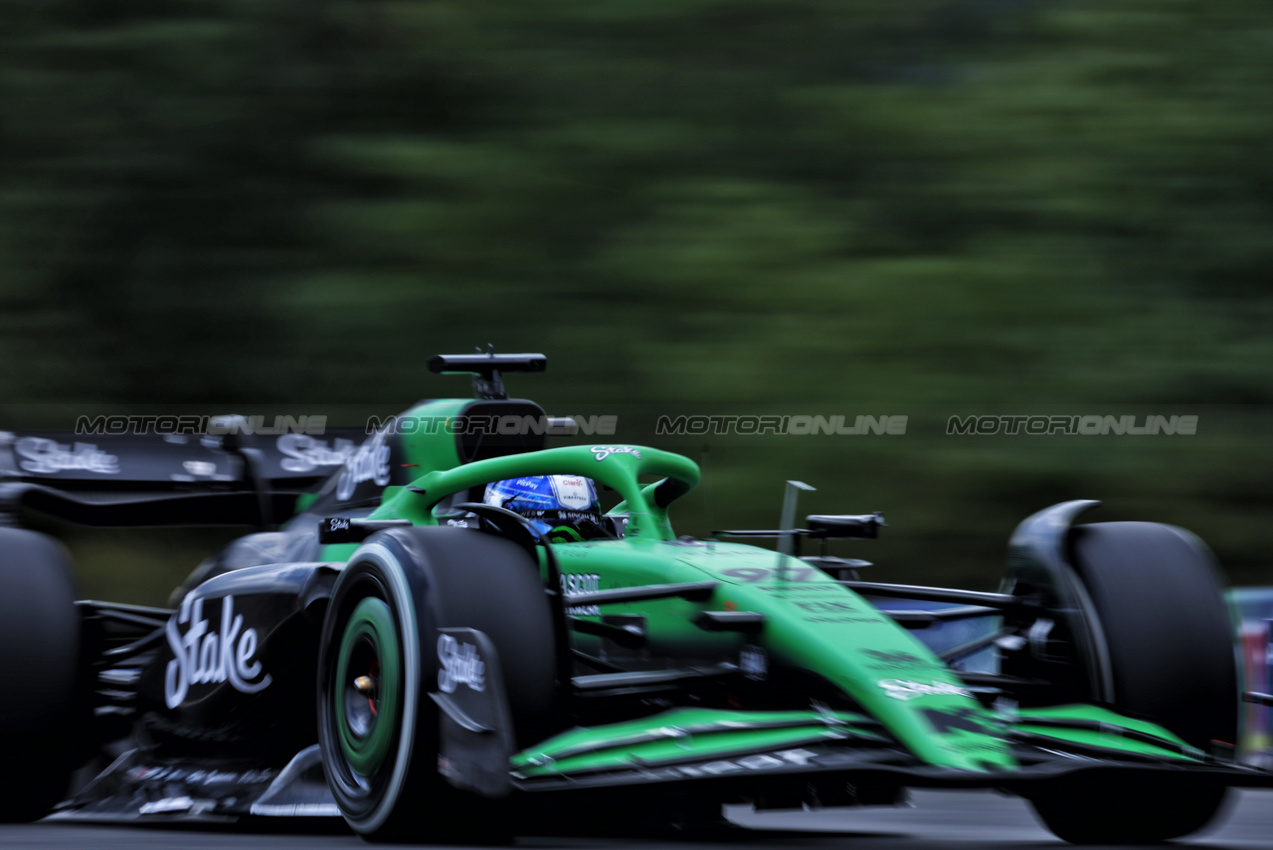 GP UNGHERIA, Paul Aron (EST) Sauber C45 Test Driver.

01.08.2025. Formula 1 World Championship, Rd 14, Hungarian Grand Prix, Budapest, Hungary, Practice Day.

- www.xpbimages.com, EMail: requests@xpbimages.com © Copyright: Bearne / XPB Images
