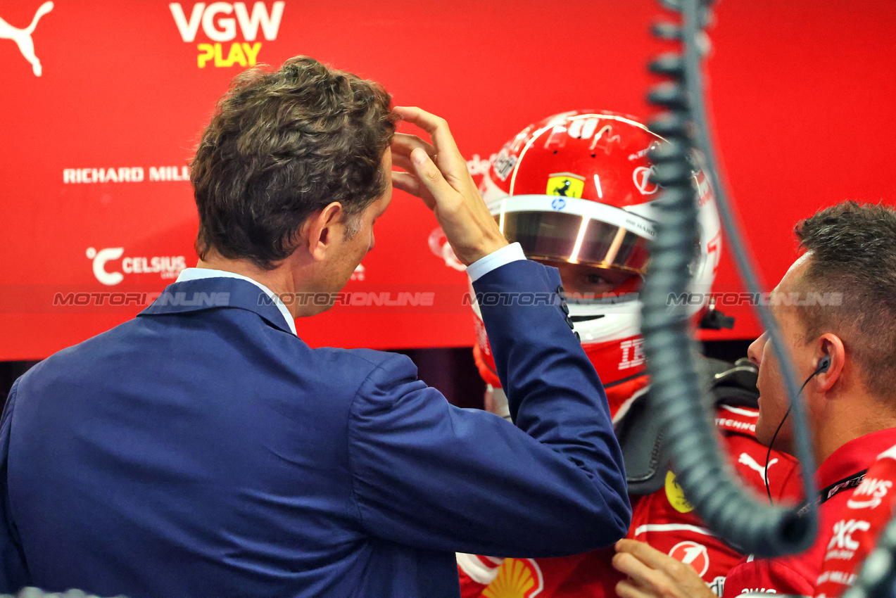 GP UNGHERIA, (L to R): John Elkann (ITA) FIAT Chrysler Automobiles Chairman with Charles Leclerc (MON) Ferrari.

01.08.2025. Formula 1 World Championship, Rd 14, Hungarian Grand Prix, Budapest, Hungary, Practice Day.

- www.xpbimages.com, EMail: requests@xpbimages.com © Copyright: Batchelor / XPB Images