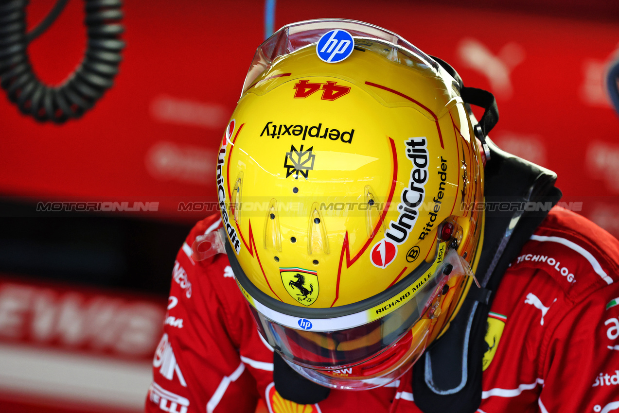 GP UNGHERIA, Lewis Hamilton (GBR) Ferrari.

01.08.2025. Formula 1 World Championship, Rd 14, Hungarian Grand Prix, Budapest, Hungary, Practice Day.

- www.xpbimages.com, EMail: requests@xpbimages.com © Copyright: Batchelor / XPB Images