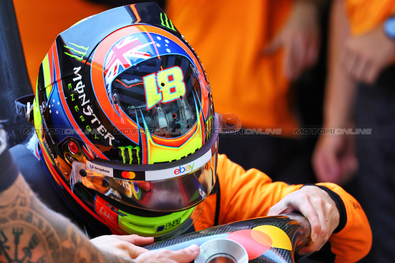 GP UNGHERIA, Oscar Piastri (AUS) McLaren MCL39.

01.08.2025. Formula 1 World Championship, Rd 14, Hungarian Grand Prix, Budapest, Hungary, Practice Day.

- www.xpbimages.com, EMail: requests@xpbimages.com © Copyright: Batchelor / XPB Images