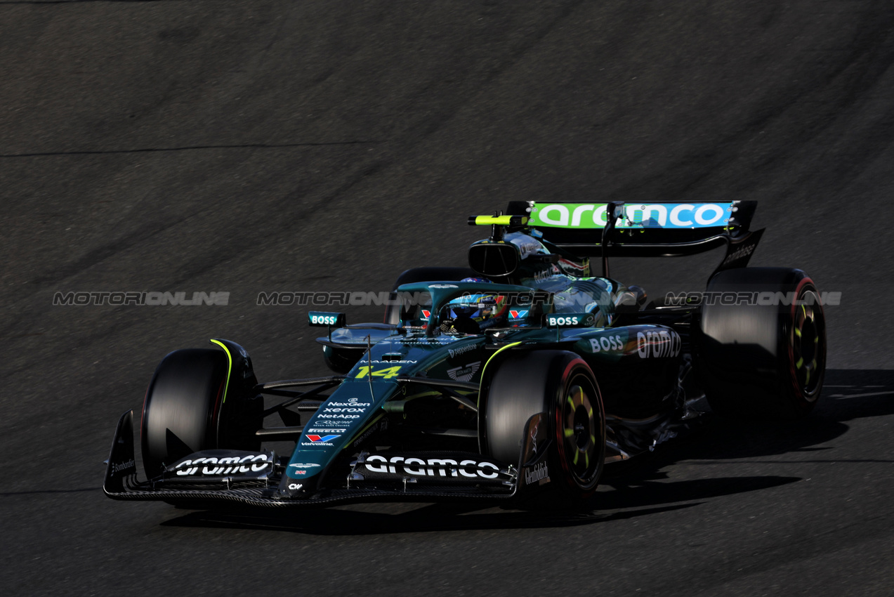 GP UNGHERIA, Fernando Alonso (ESP) Aston Martin F1 Team AMR25.

01.08.2025. Formula 1 World Championship, Rd 14, Hungarian Grand Prix, Budapest, Hungary, Practice Day.

- www.xpbimages.com, EMail: requests@xpbimages.com © Copyright: Bearne / XPB Images