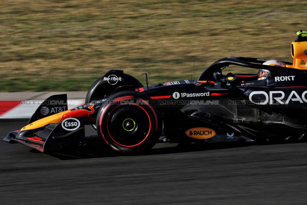 GP UNGHERIA, Yuki Tsunoda (JPN) Red Bull Racing RB21.

01.08.2025. Formula 1 World Championship, Rd 14, Hungarian Grand Prix, Budapest, Hungary, Practice Day.

- www.xpbimages.com, EMail: requests@xpbimages.com © Copyright: Bearne / XPB Images