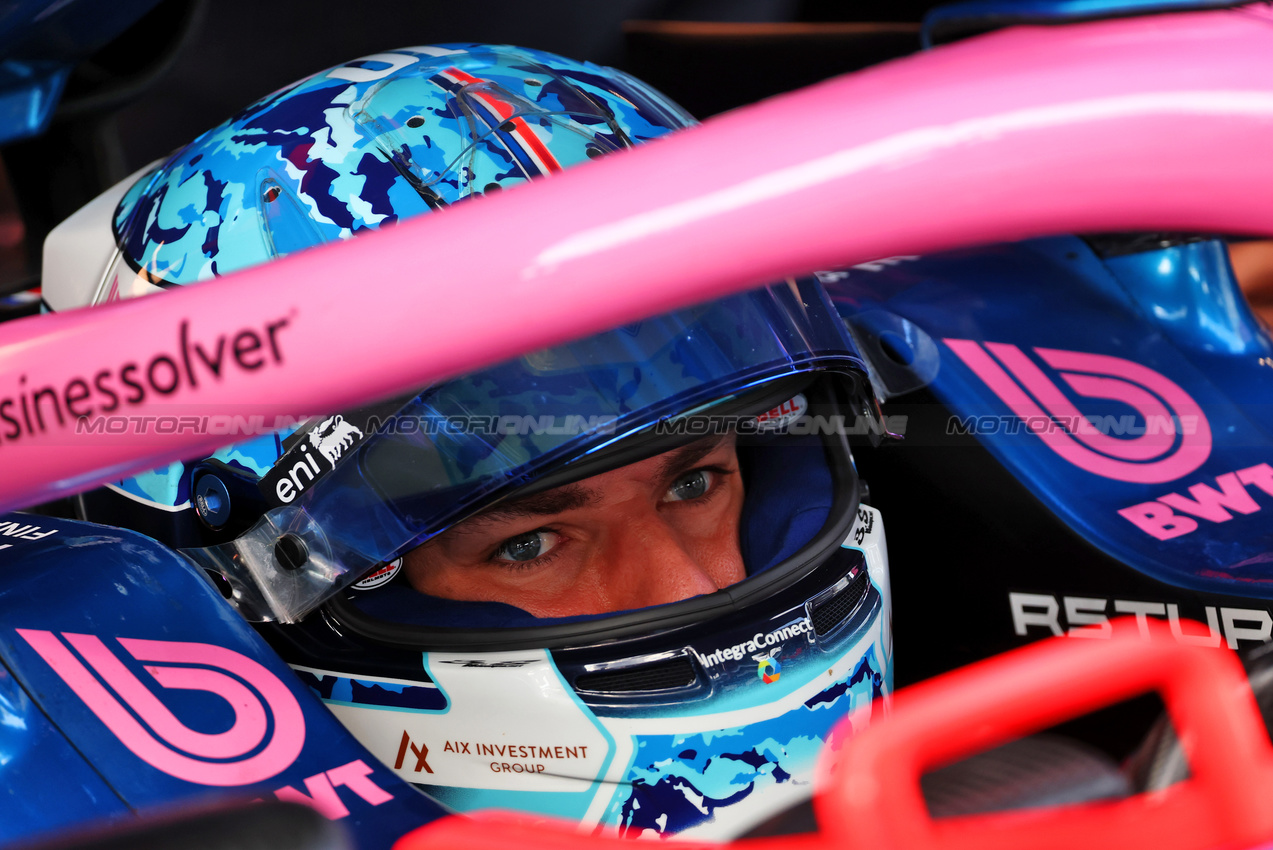 GP UNGHERIA, Pierre Gasly (FRA) Alpine F1 Team A525.

01.08.2025. Formula 1 World Championship, Rd 14, Hungarian Grand Prix, Budapest, Hungary, Practice Day.

- www.xpbimages.com, EMail: requests@xpbimages.com © Copyright: Batchelor / XPB Images