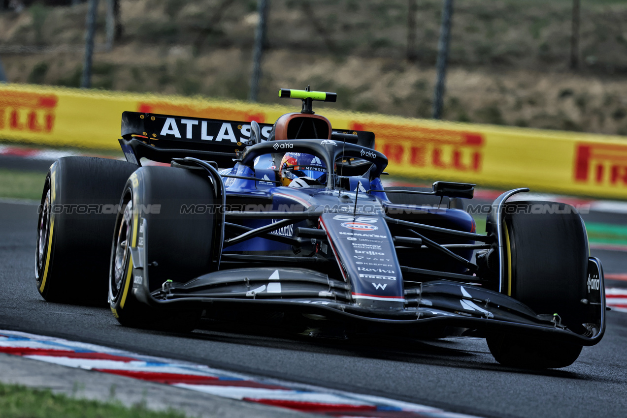 GP UNGHERIA, Carlos Sainz (ESP) Atlassian Williams Racing FW47.

01.08.2025. Formula 1 World Championship, Rd 14, Hungarian Grand Prix, Budapest, Hungary, Practice Day.

- www.xpbimages.com, EMail: requests@xpbimages.com © Copyright: Moy / XPB Images
